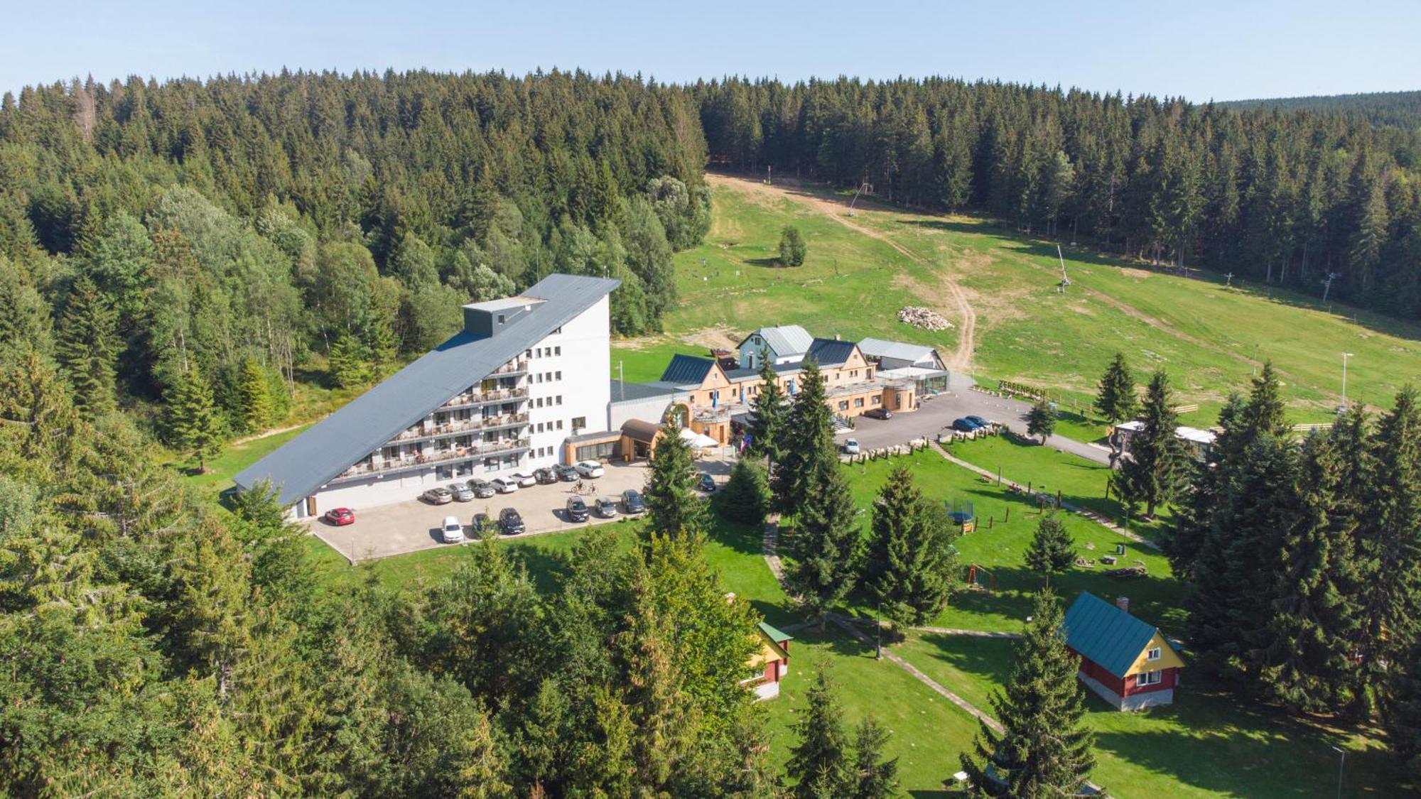 Hotel Zerrenpach Látky Exteriér fotografie