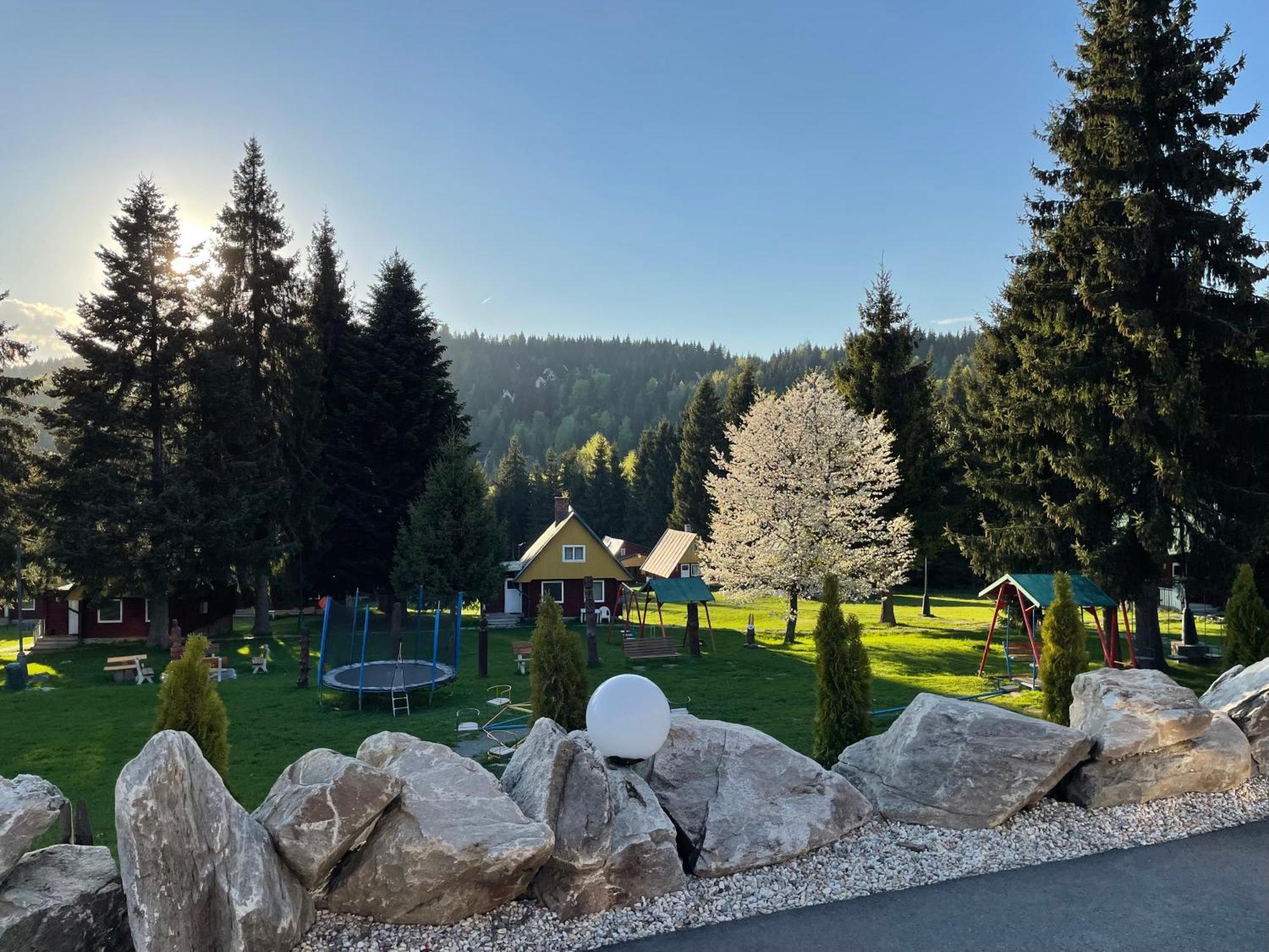 Hotel Zerrenpach Látky Exteriér fotografie
