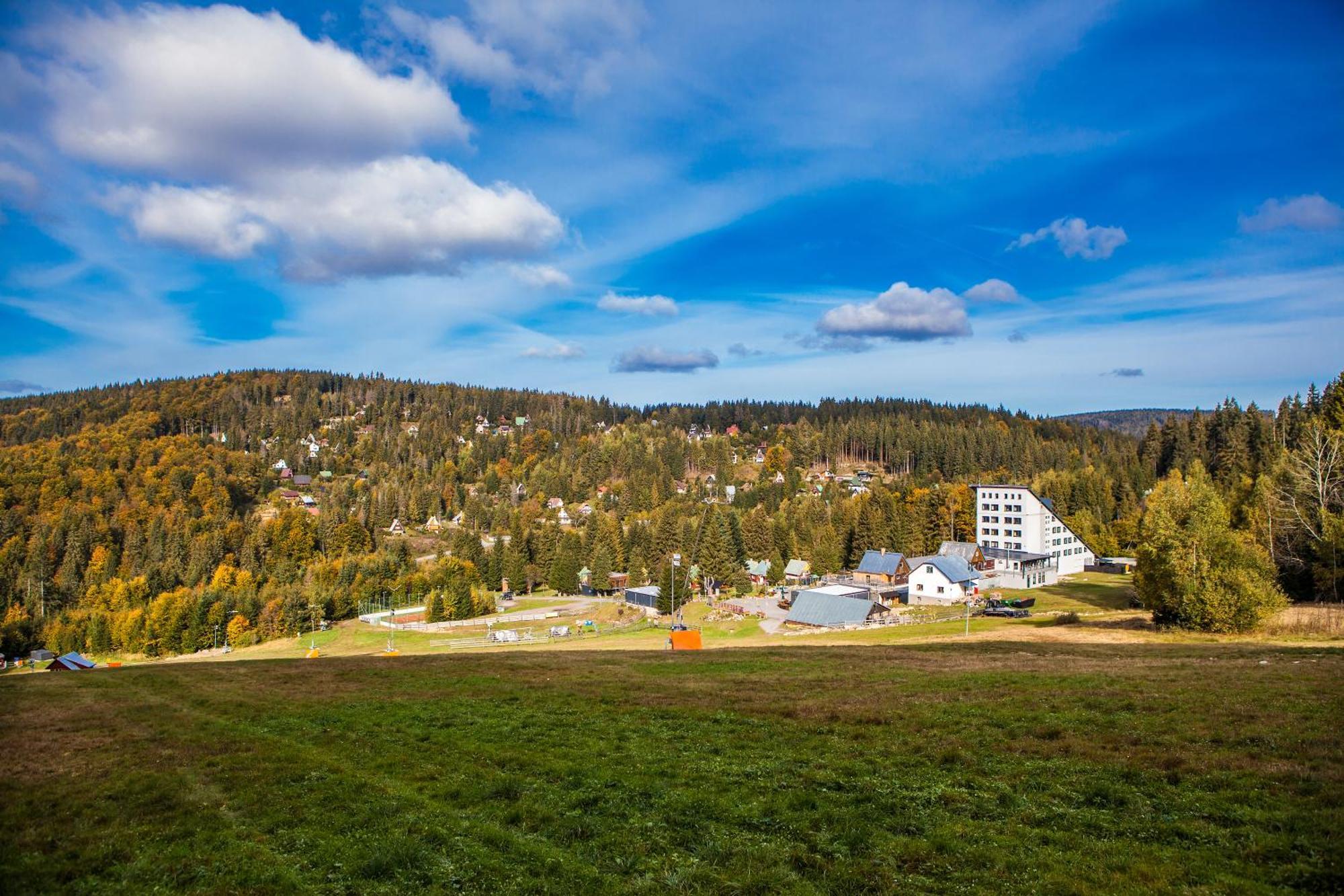 Hotel Zerrenpach Látky Exteriér fotografie