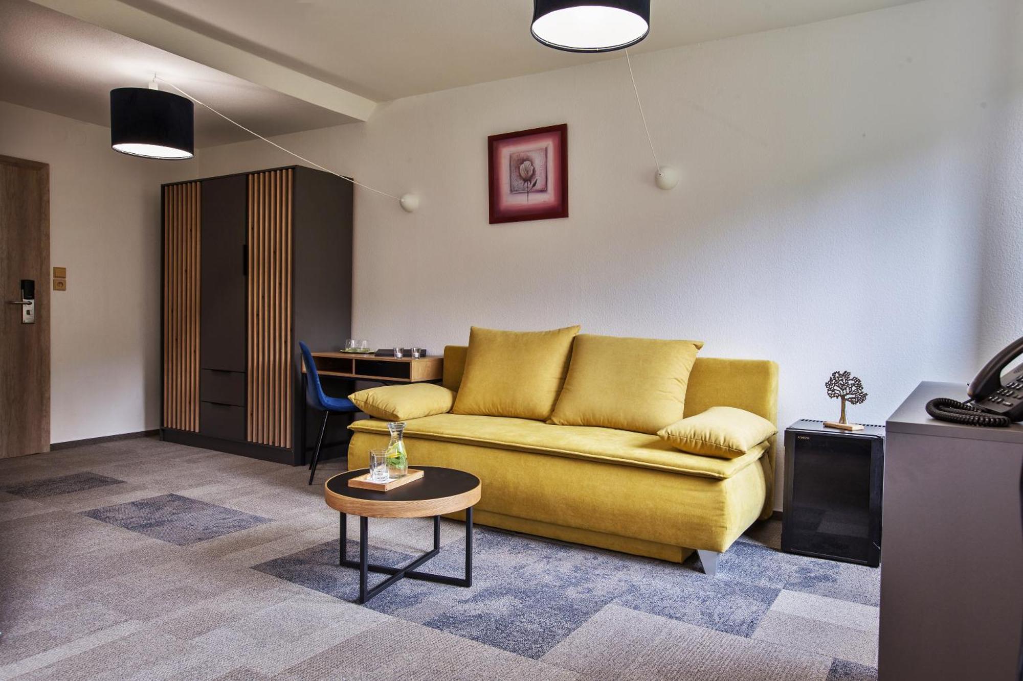 Hotel Zerrenpach Látky Exteriér fotografie