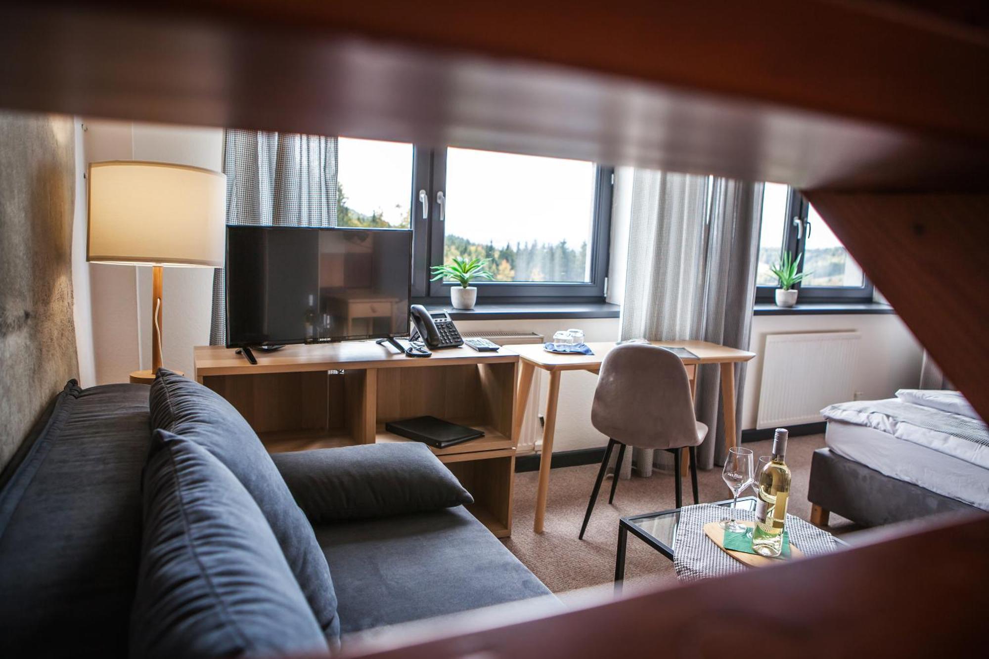 Hotel Zerrenpach Látky Exteriér fotografie